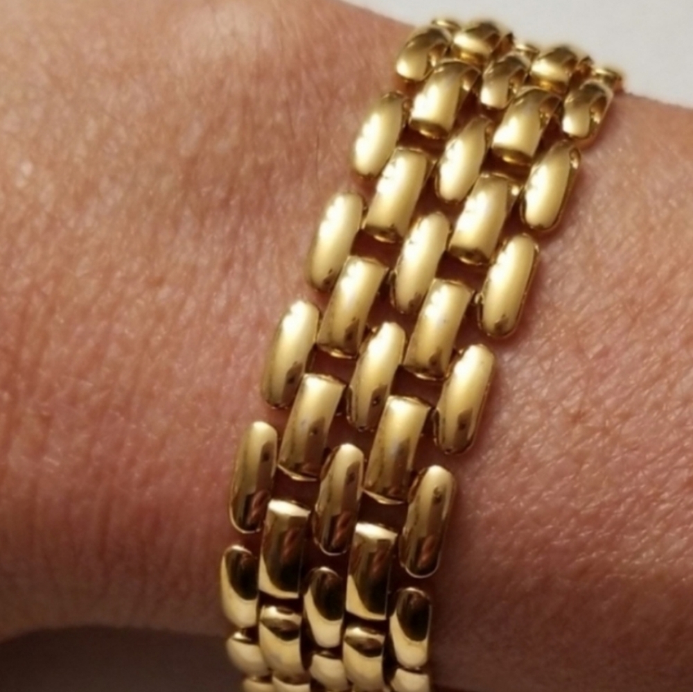 Napier vintage gold tone panther chain bracelet